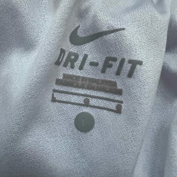 Nike Athletic Running Shorts in Purple - Large - Picture 3 of 5